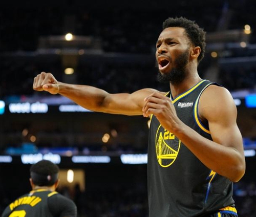 穆帅：我曾为麦克托米奈让博格巴坐板凳，曼联放走他是个大错（穆里尼奥：曾为麦克托米奈让博格巴打替补，曼联放走他是重大失误）