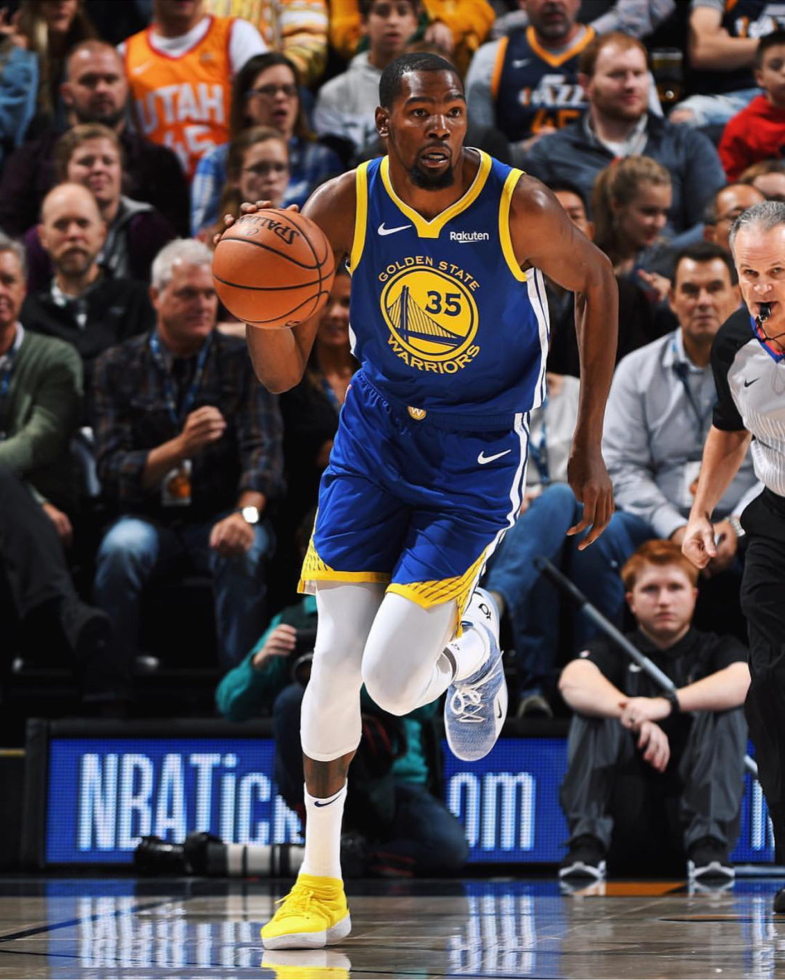 这一刻属于他一个人（此刻唯他独享）