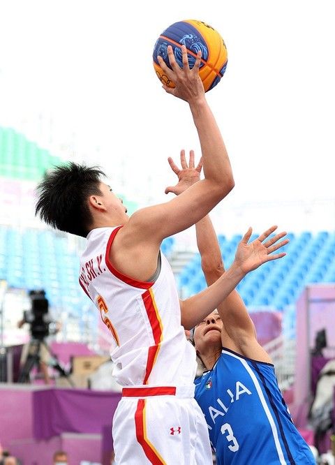 名记：帕利尼亚不会去韩国踢纽卡，热刺首秀可能是下周对拜仁（名记称帕利尼亚无缘韩国战纽卡，或下周对阵拜仁迎热刺首秀）