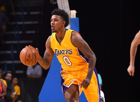 澳超前瞻：西悉尼流浪者德比战意十足，悉尼FC联赛高歌猛进（澳超前瞻：西悉尼流浪者德比斗志昂扬，悉尼FC联赛势不可挡）