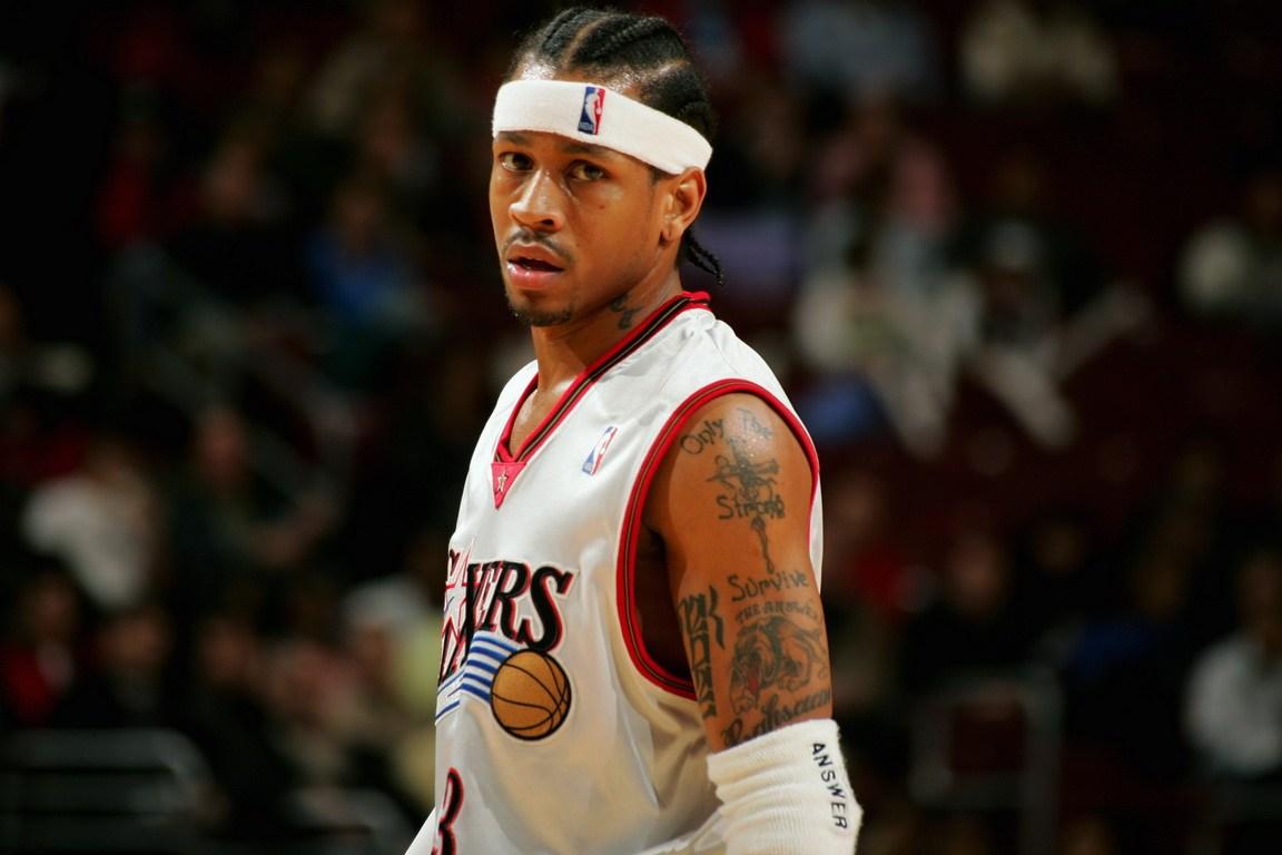 迈尼昂在加比亚社媒动态下留言，后者回复：请续约（加比亚社媒获迈尼昂留言，其回复：请续约）